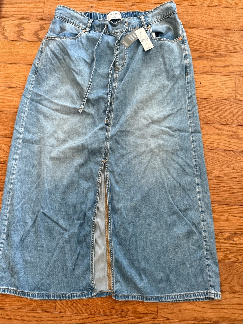NWT Lane Bryant SZ 14 Pull-On Fit Lightweight Denim Maxi Skirt
